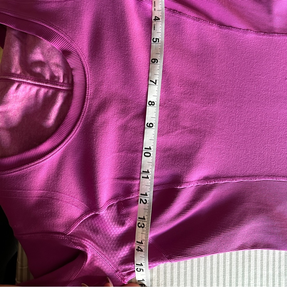 Lululemon Top - Picture 8 of 10